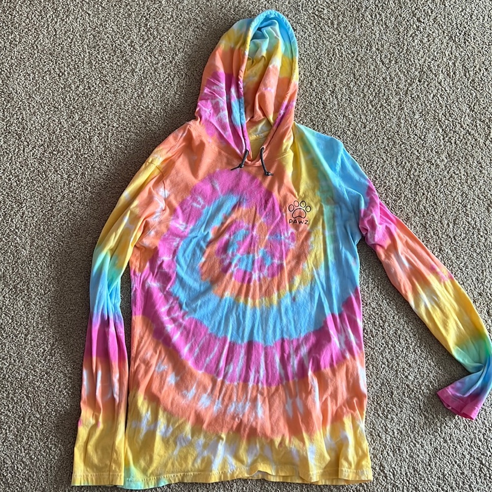 Spiral tie dye Pawz tshirt with hood